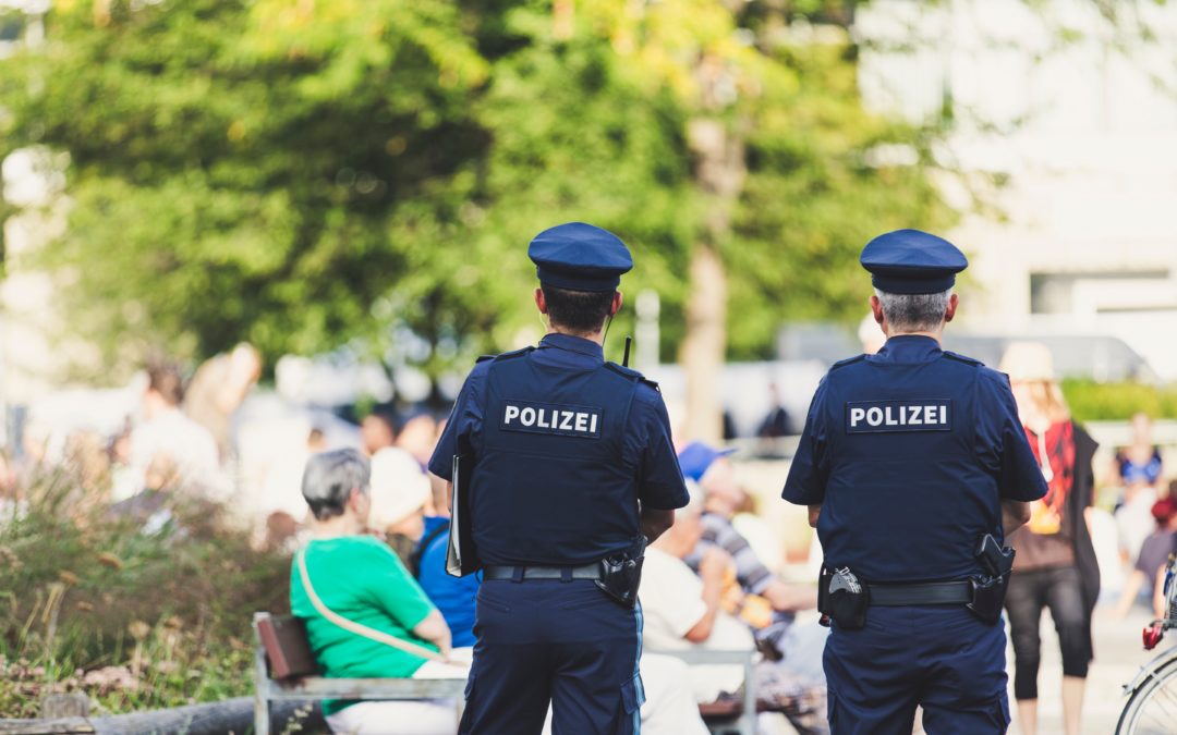 Mehr Polizisten auf der Straße: NRW sicherer machen